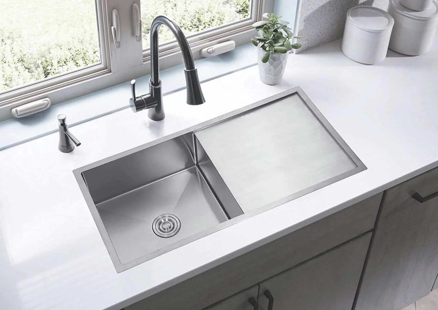Single Bowl Kitchen Sinks